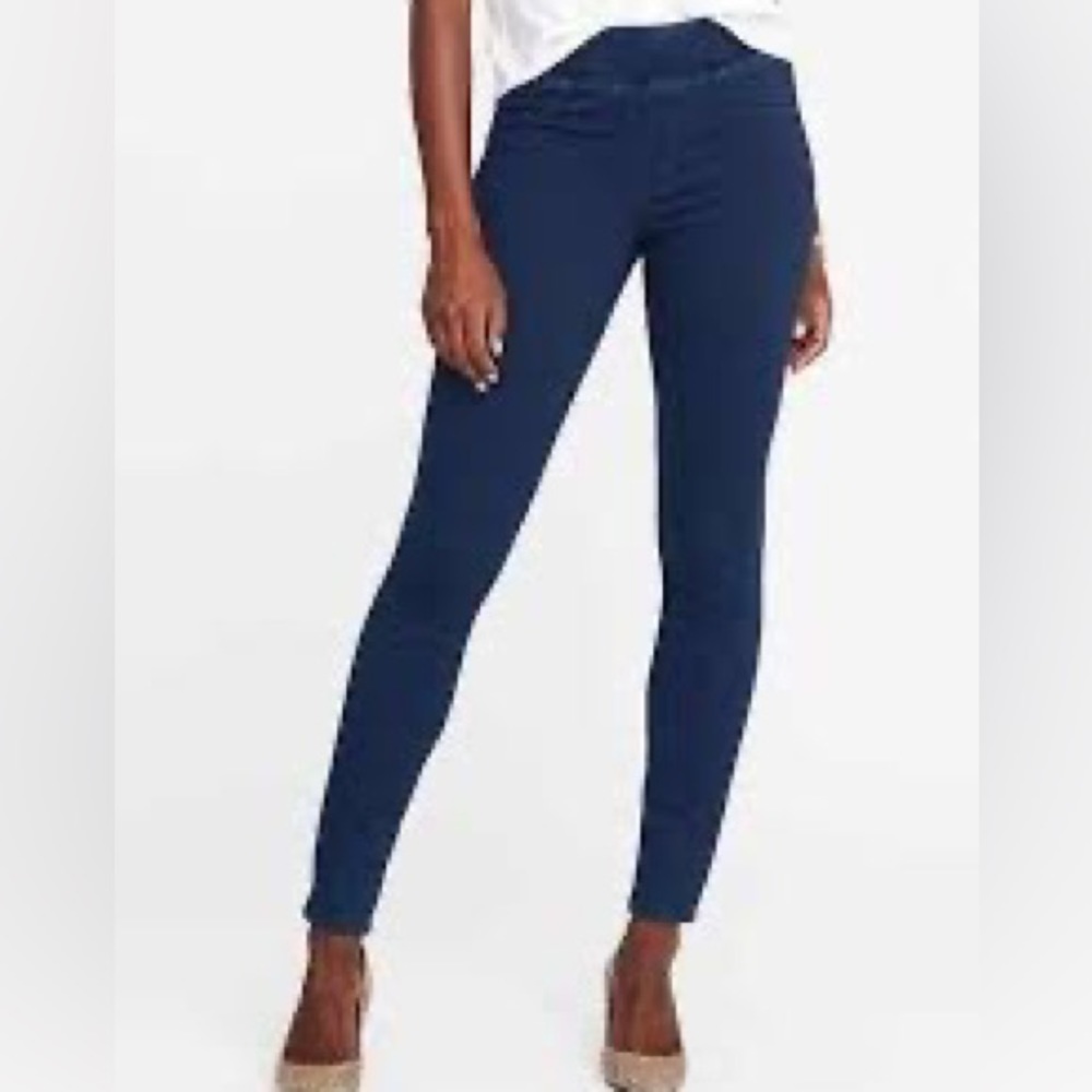Old Navy Rockstar Super‎ Skinny Pull On Jeggings